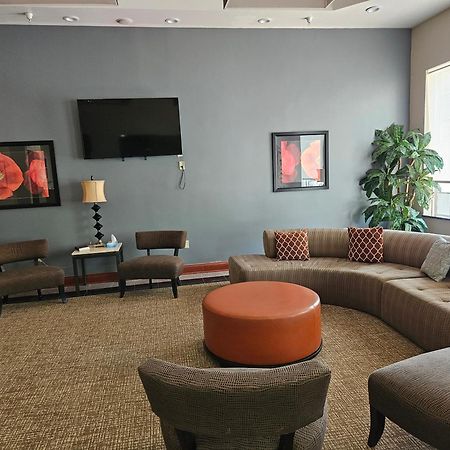 Quality Inn & Suites Greenville I-65 Buitenkant foto