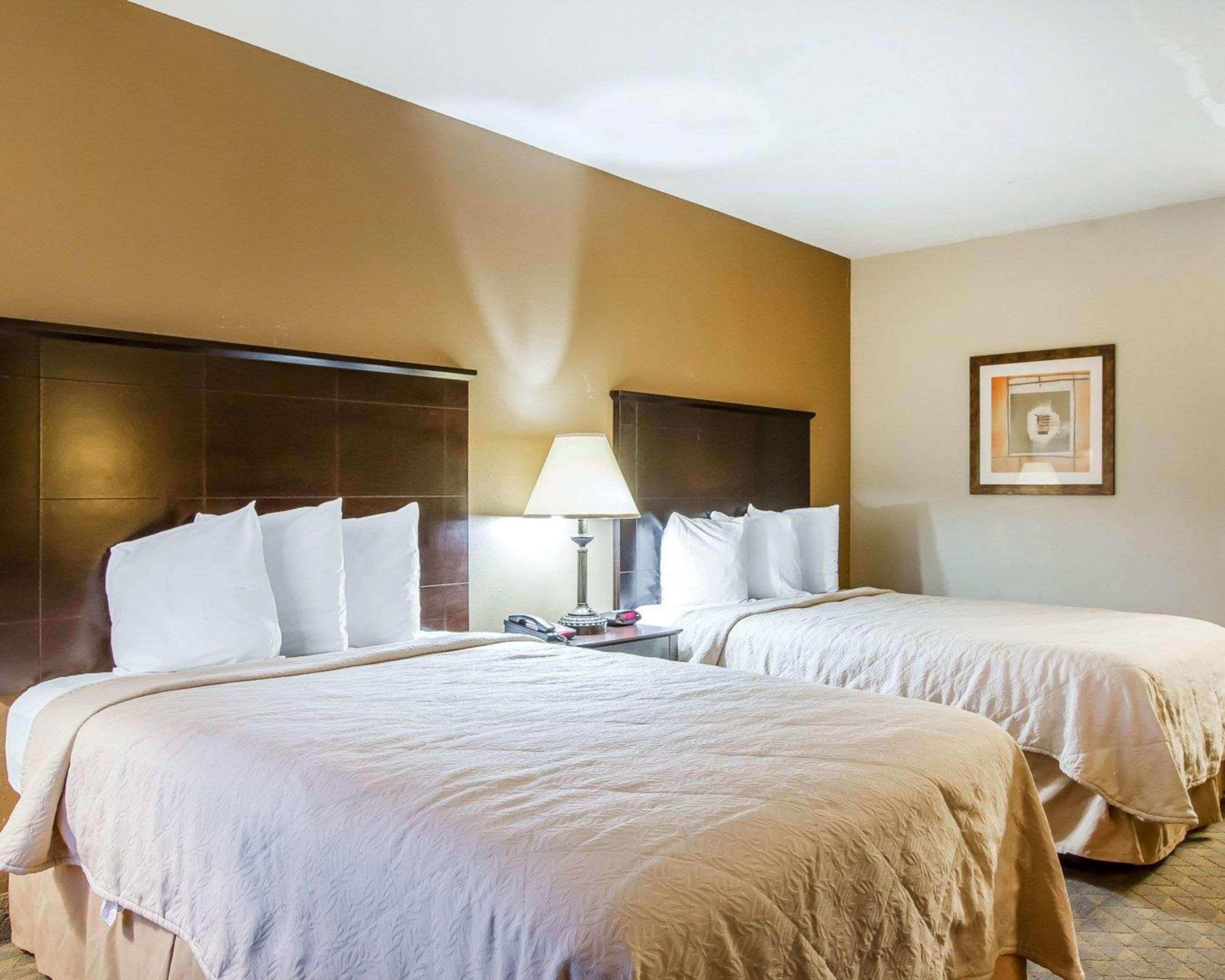 Quality Inn & Suites Greenville I-65 Buitenkant foto