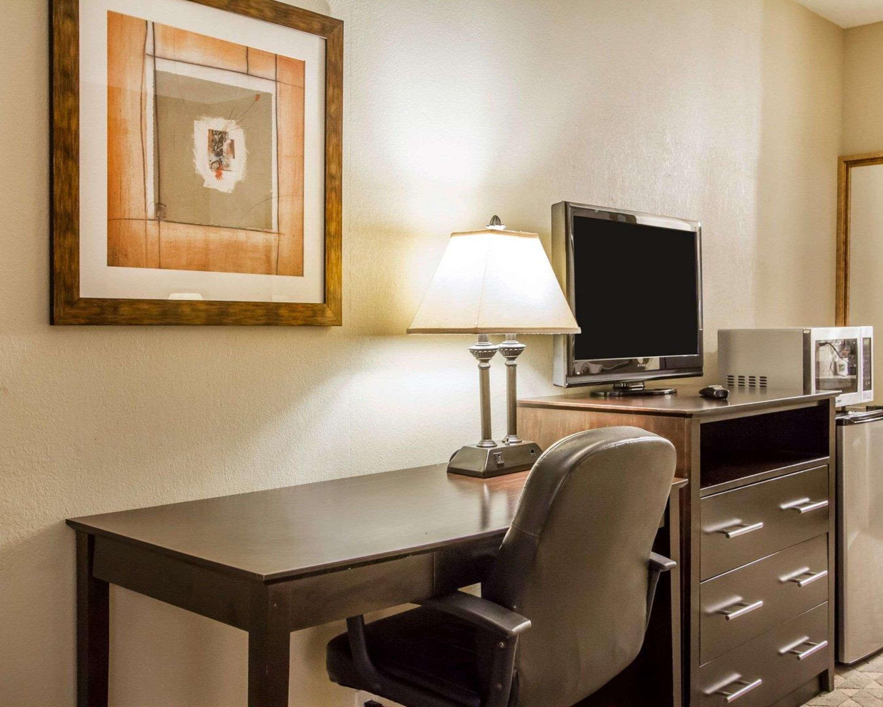 Quality Inn & Suites Greenville I-65 Buitenkant foto