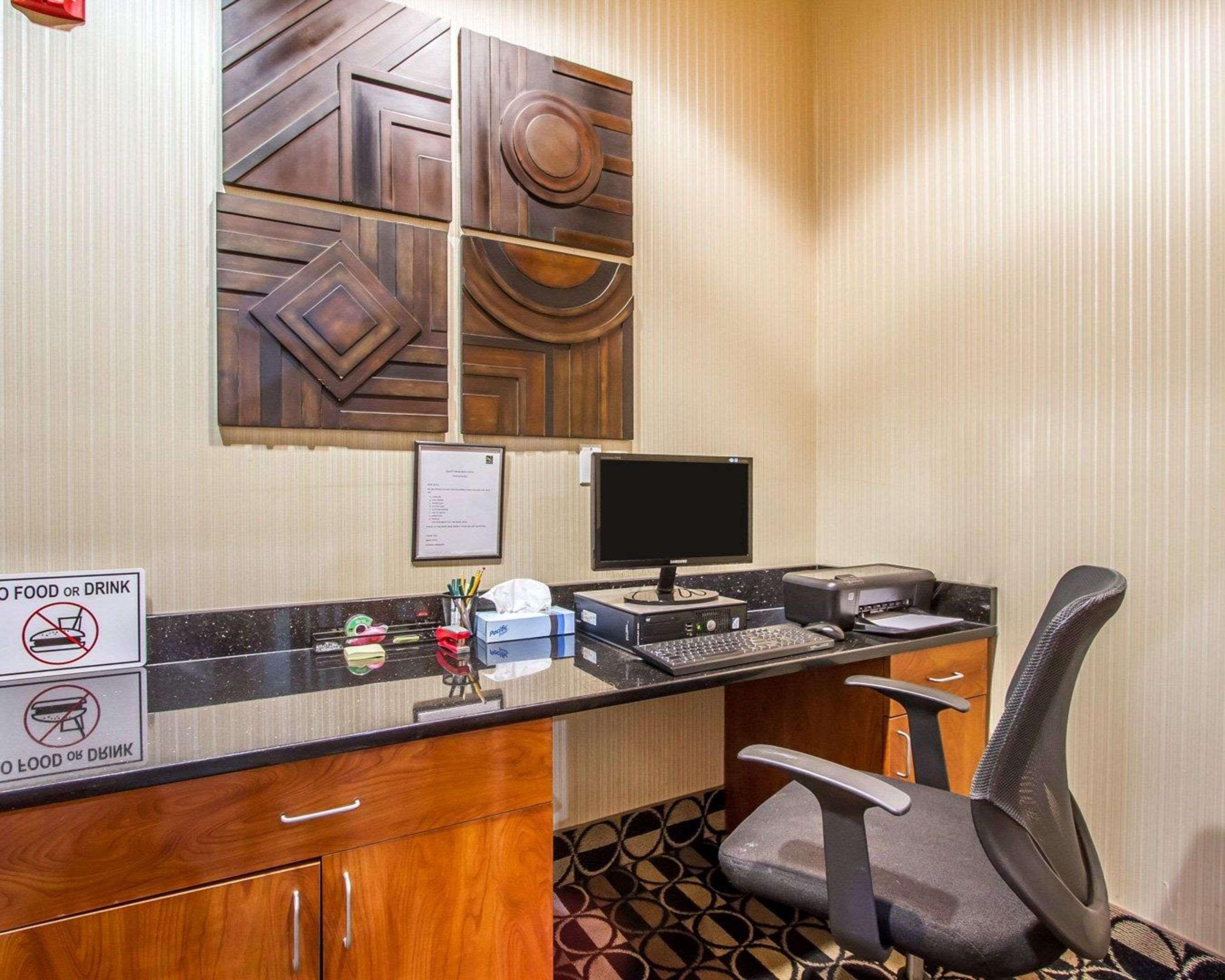 Quality Inn & Suites Greenville I-65 Buitenkant foto