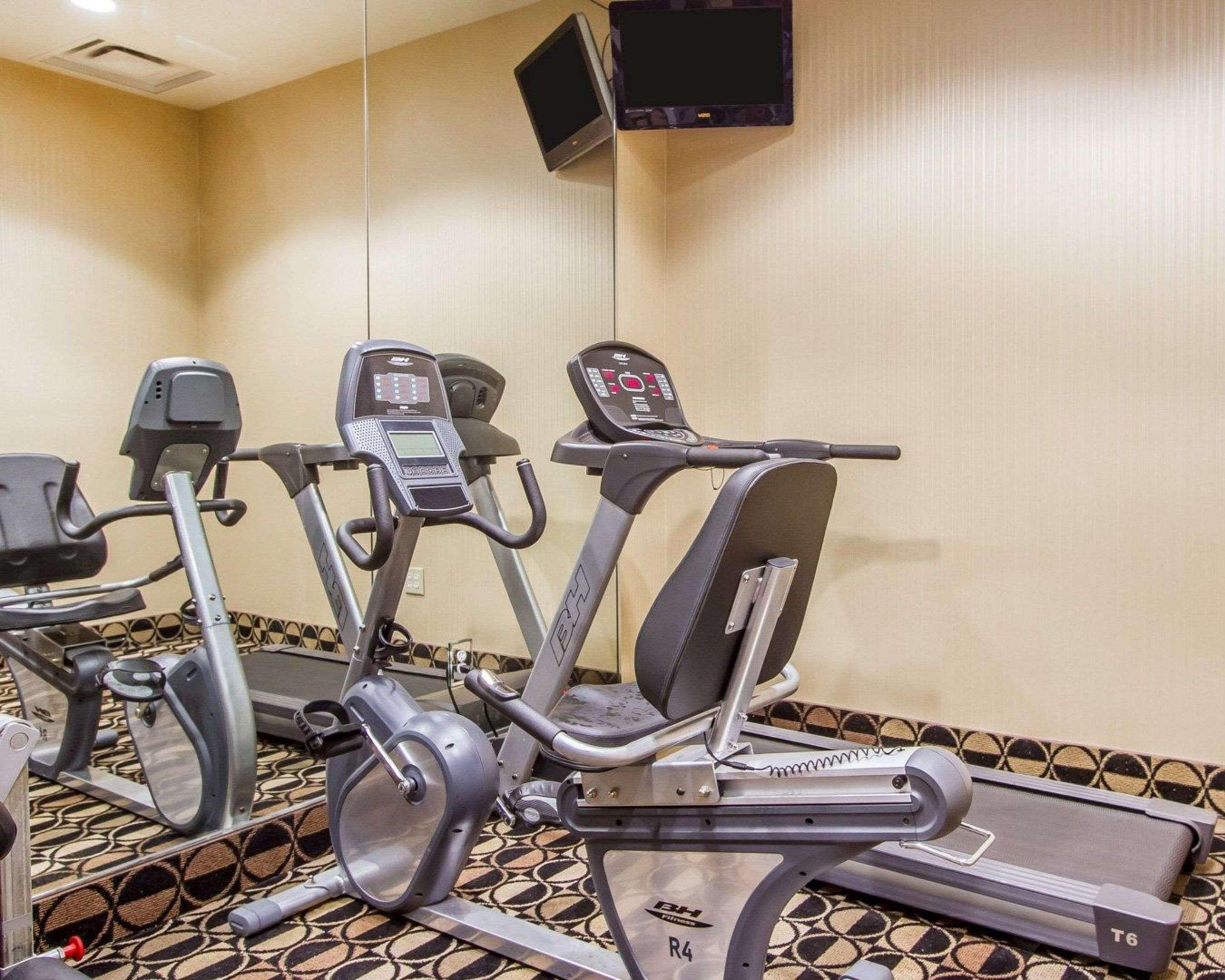 Quality Inn & Suites Greenville I-65 Buitenkant foto