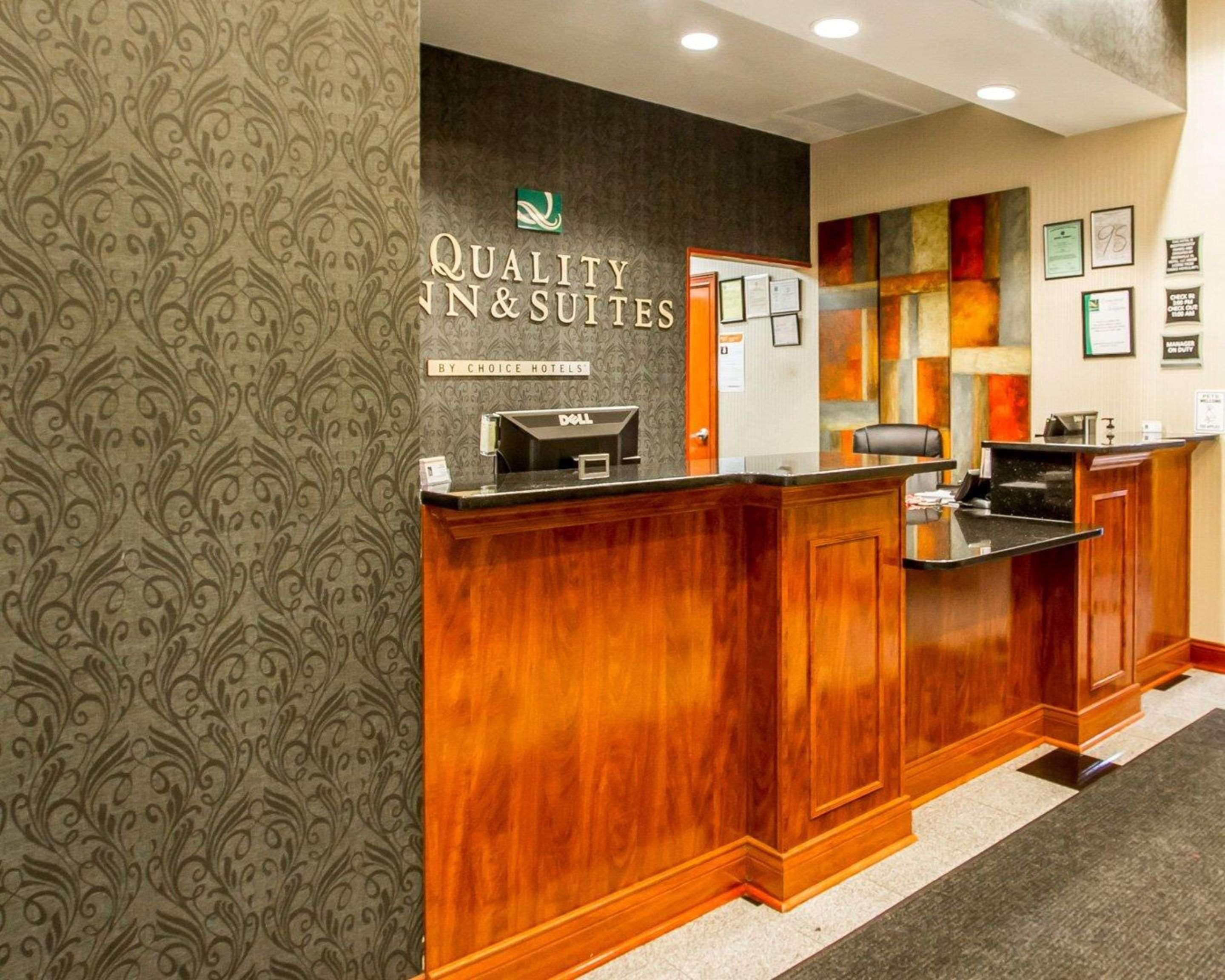 Quality Inn & Suites Greenville I-65 Buitenkant foto