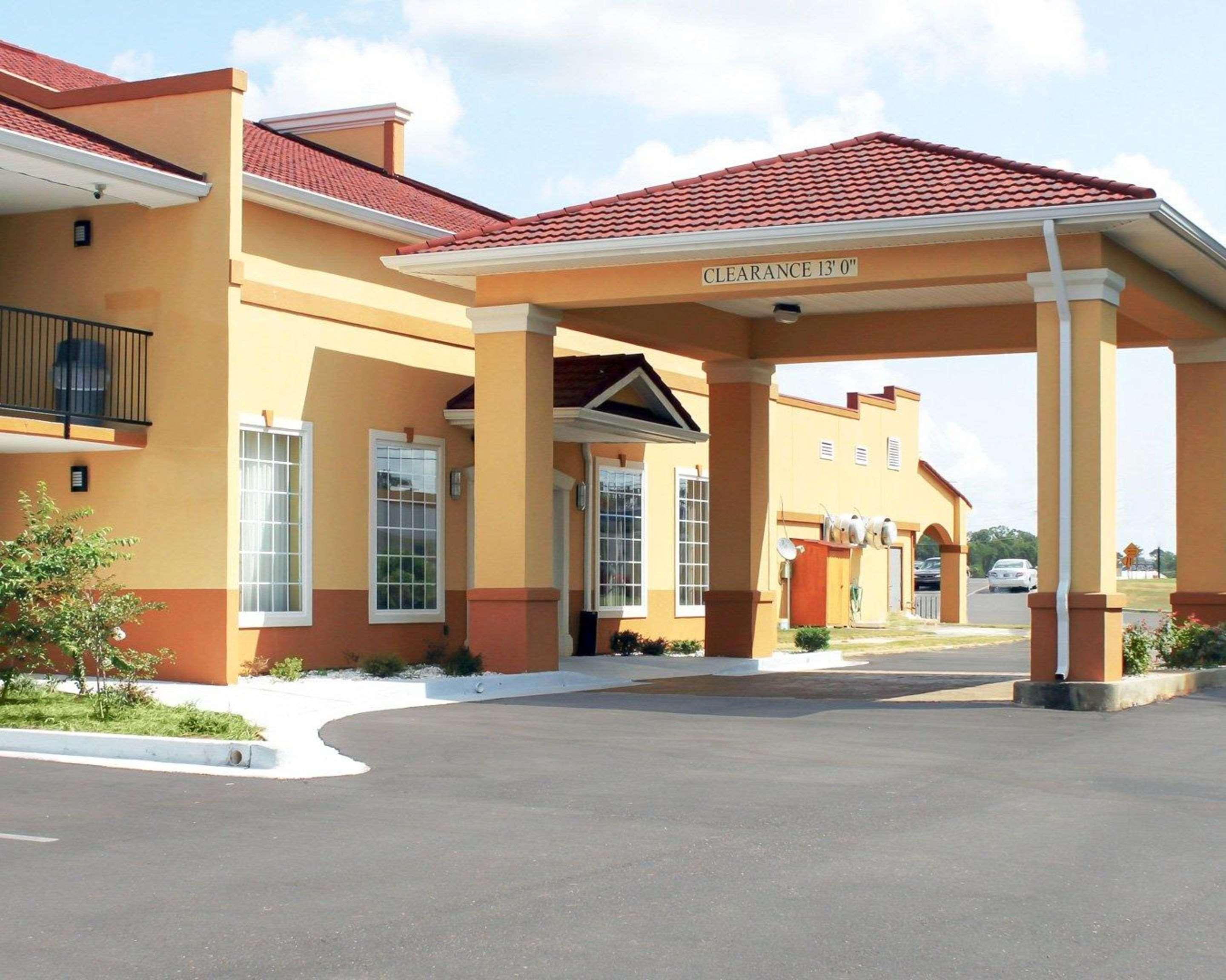 Quality Inn & Suites Greenville I-65 Buitenkant foto