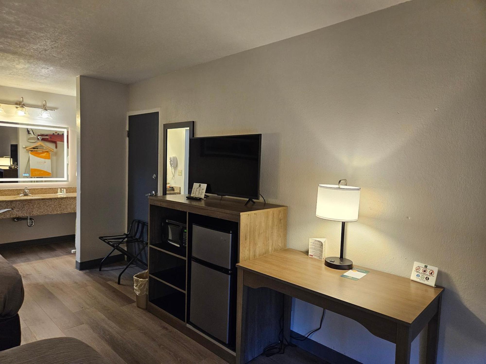 Quality Inn & Suites Greenville I-65 Buitenkant foto