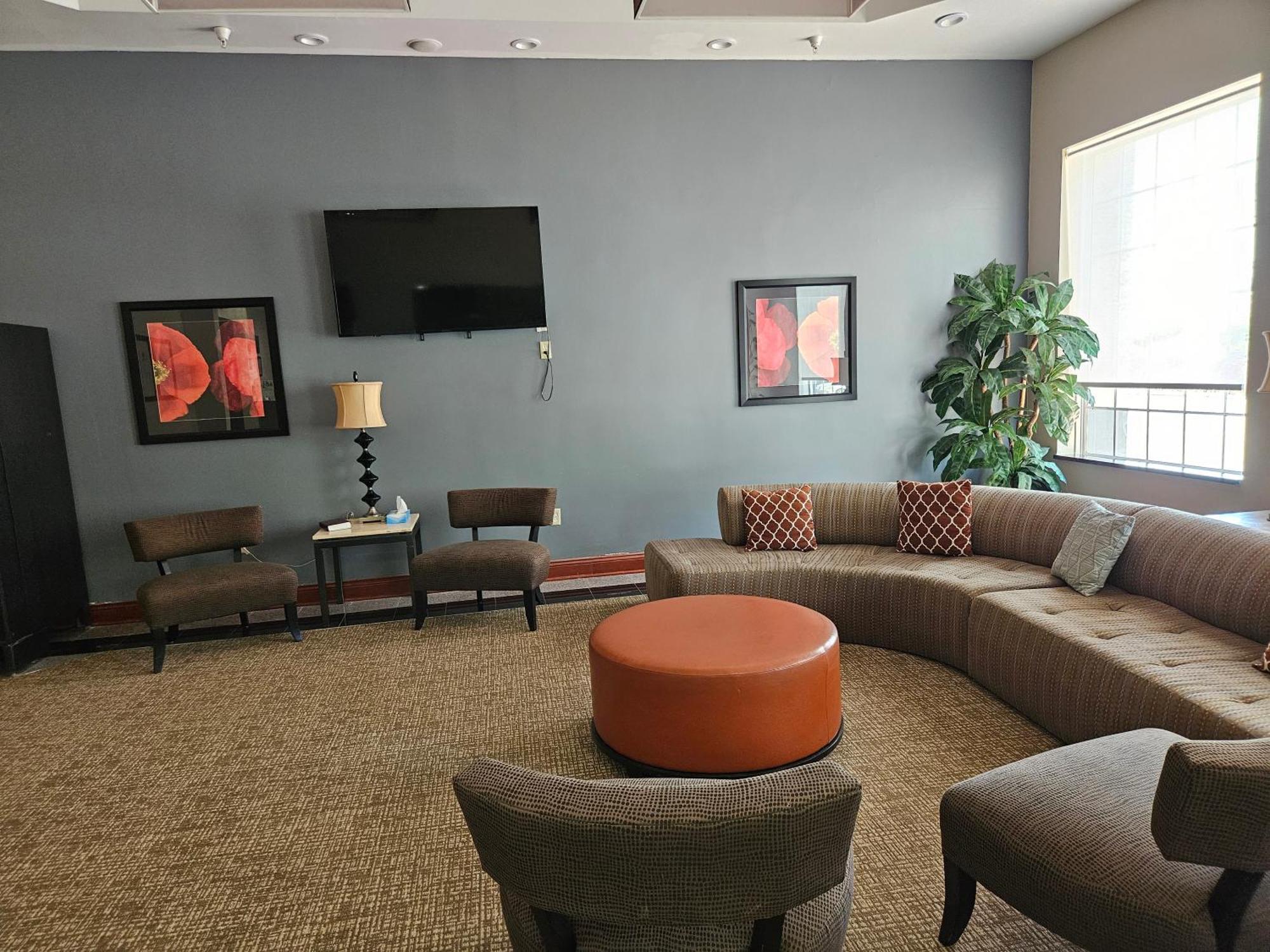 Quality Inn & Suites Greenville I-65 Buitenkant foto