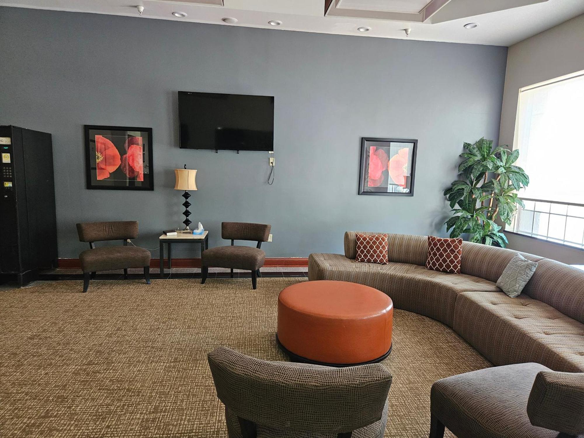 Quality Inn & Suites Greenville I-65 Buitenkant foto