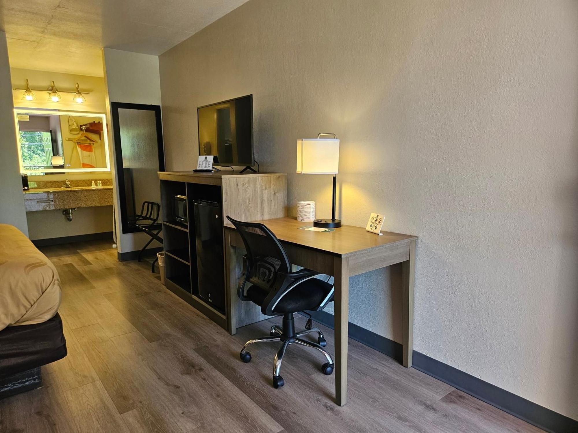 Quality Inn & Suites Greenville I-65 Buitenkant foto