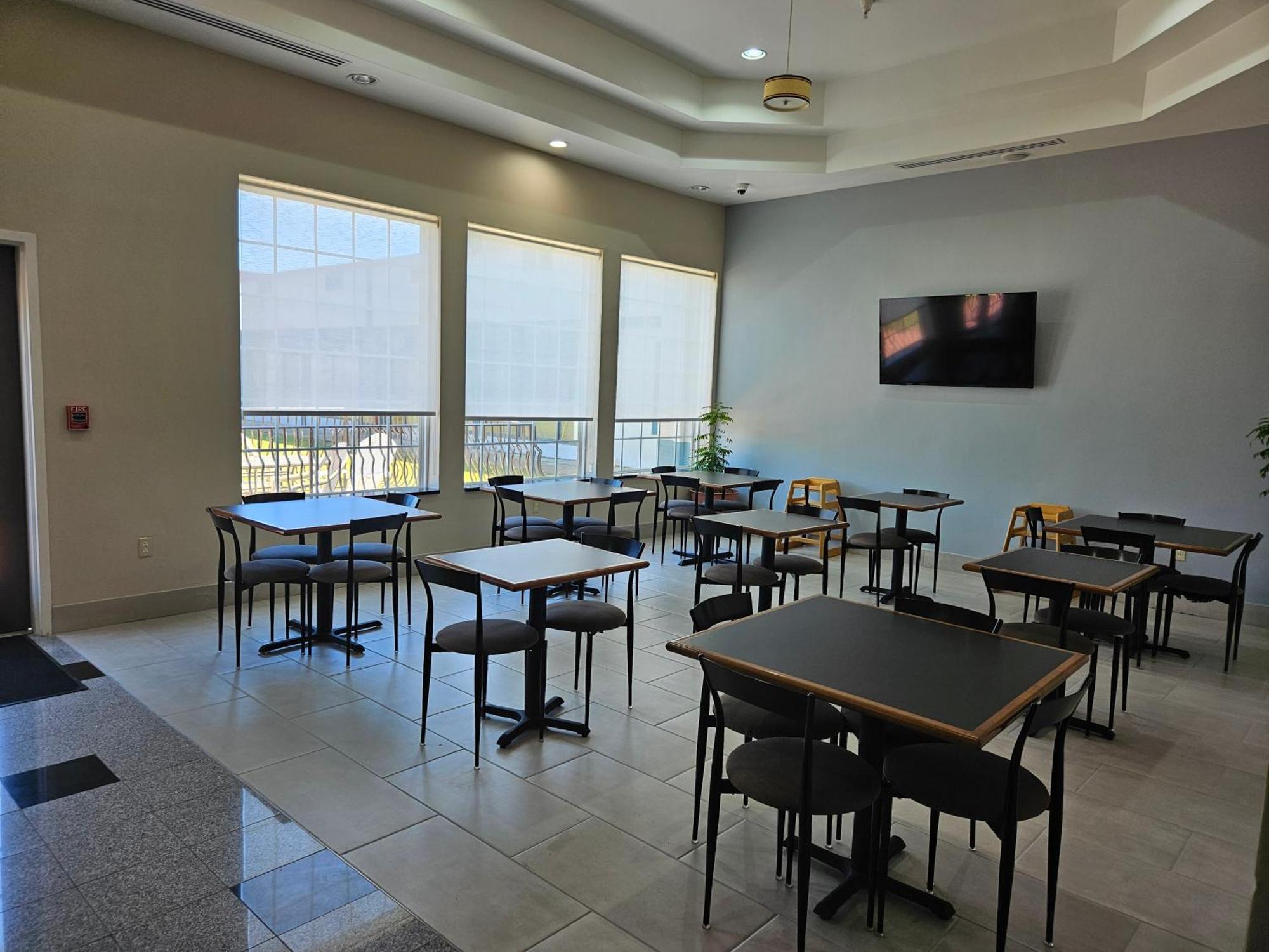 Quality Inn & Suites Greenville I-65 Buitenkant foto