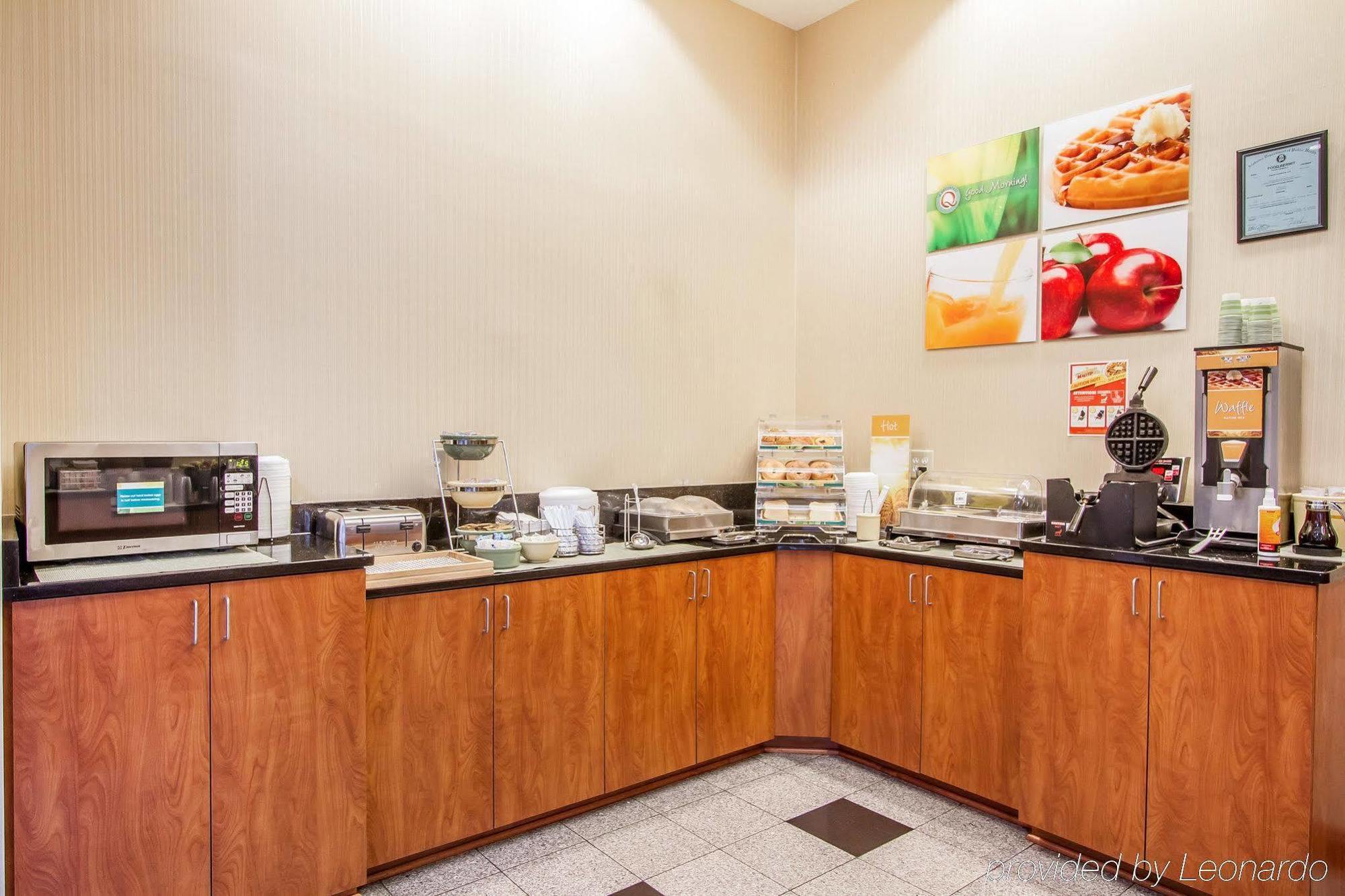 Quality Inn & Suites Greenville I-65 Buitenkant foto