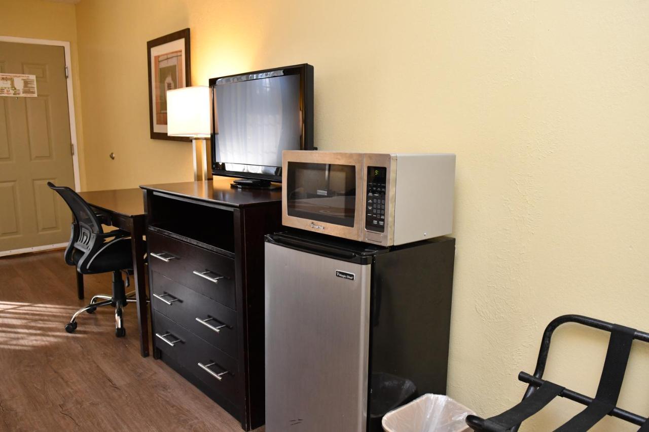 Quality Inn & Suites Greenville I-65 Buitenkant foto